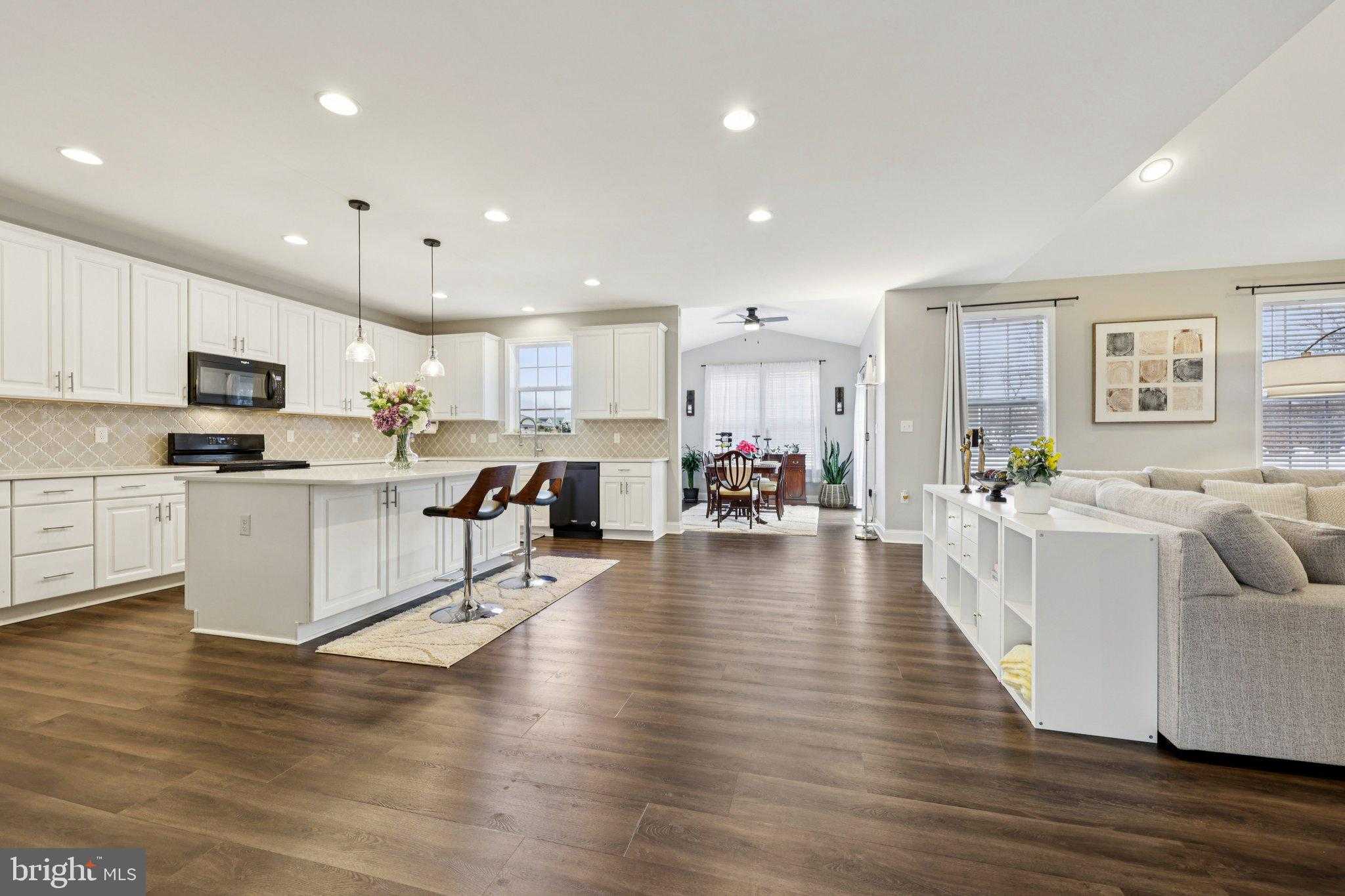 101 Sovereign CT photo 7