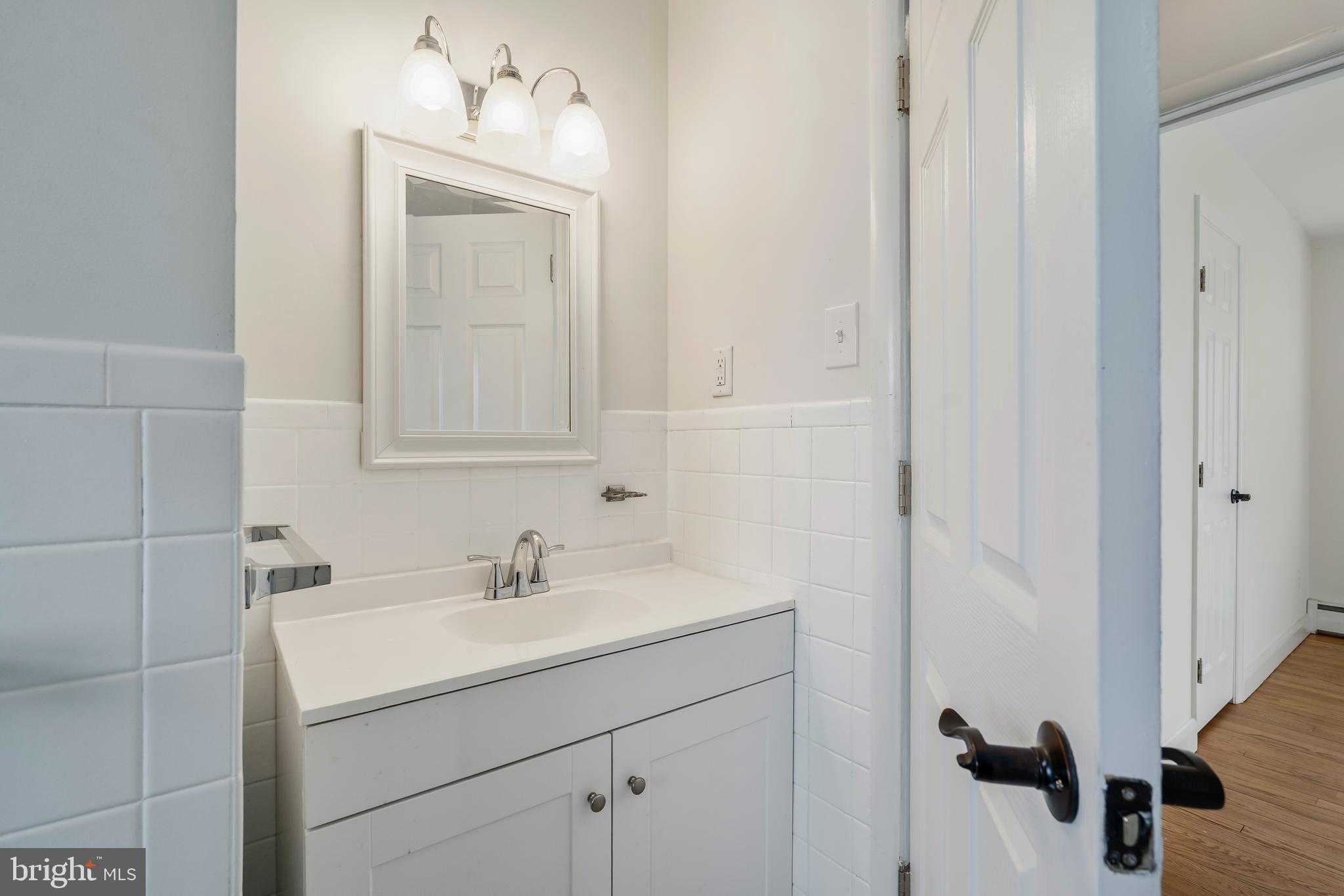 404 Pearl St photo 11