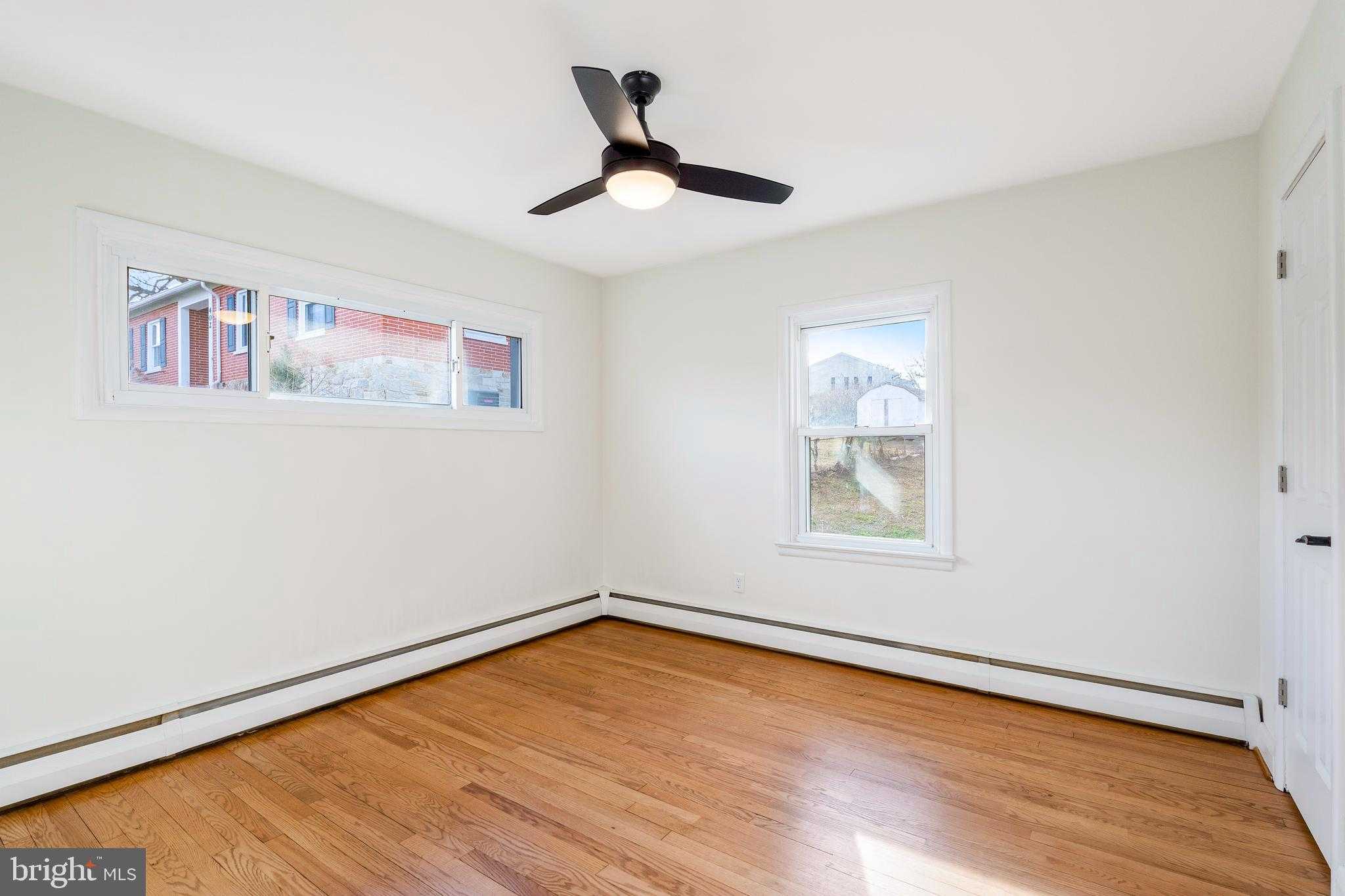 404 Pearl St photo 12