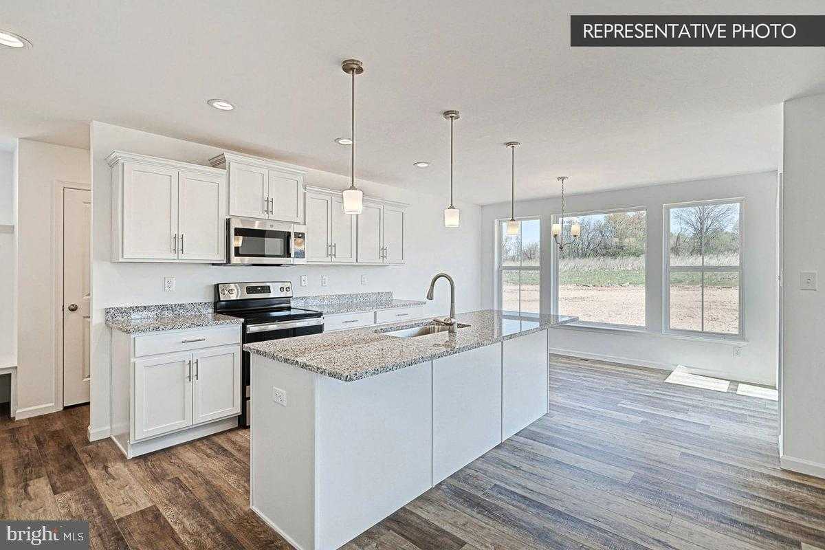 164 Woodland Dr photo 4