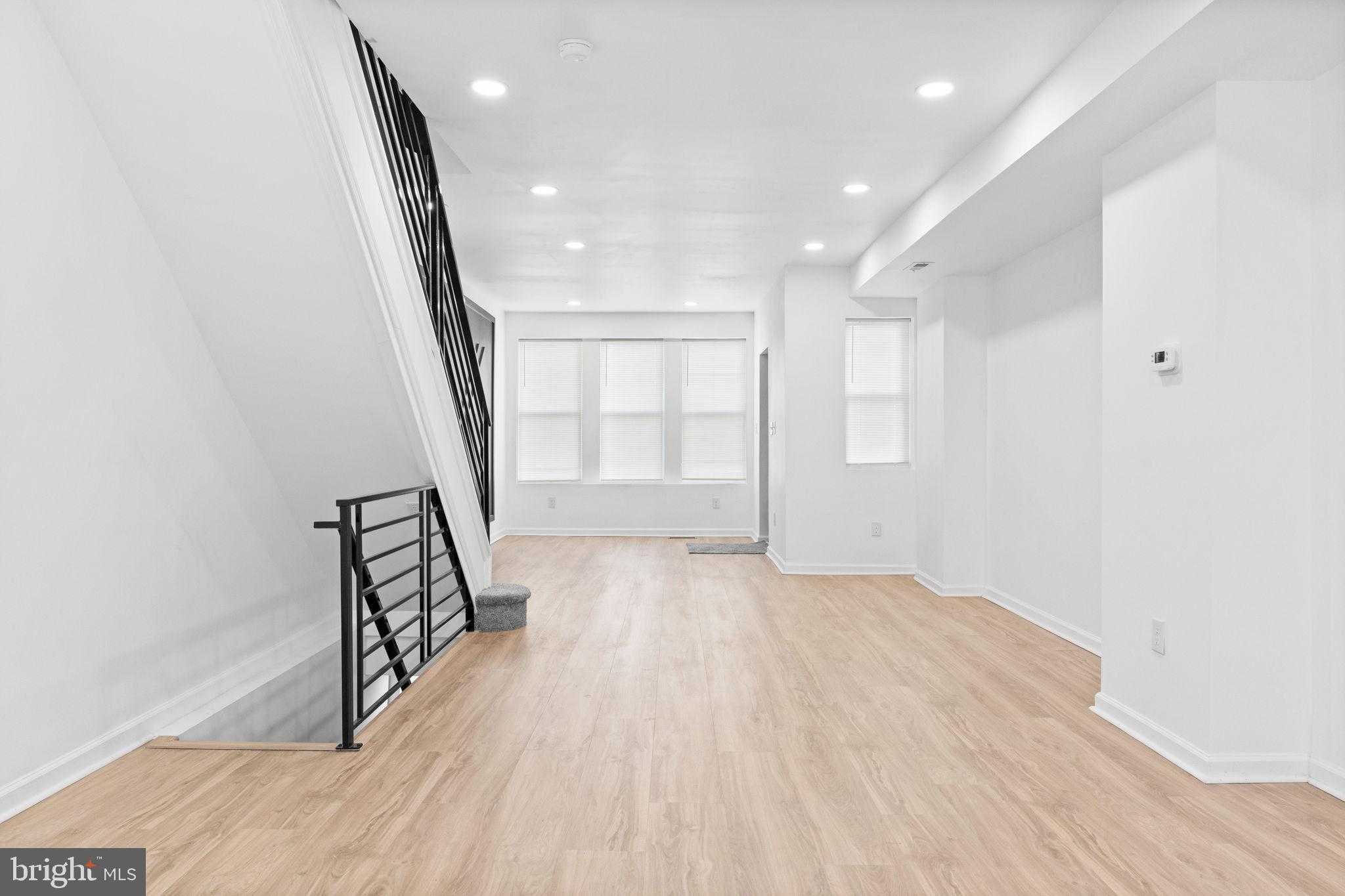 3932 N Smedley St photo 7