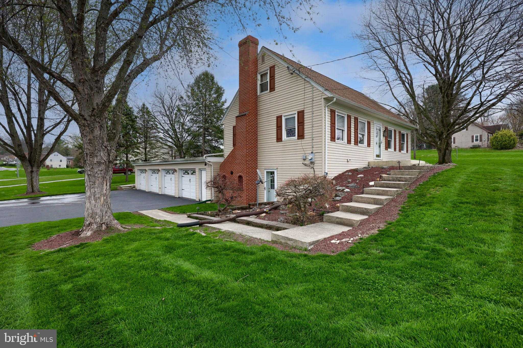 315 Lampeter Rd photo 4