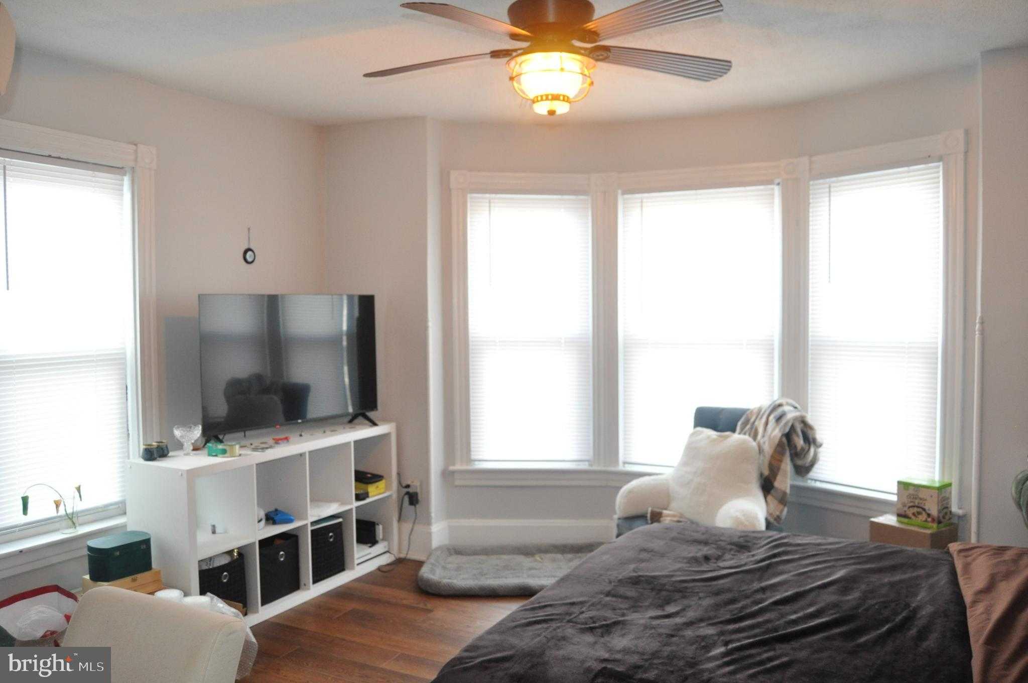 614 Union St photo 12