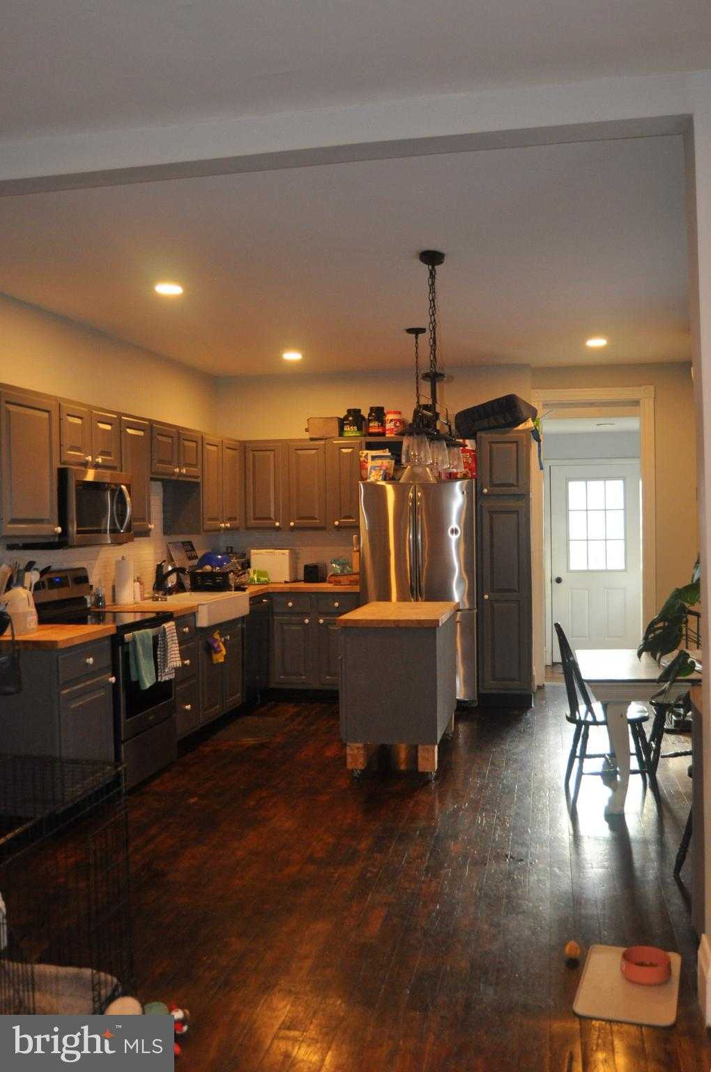 614 Union St photo 4