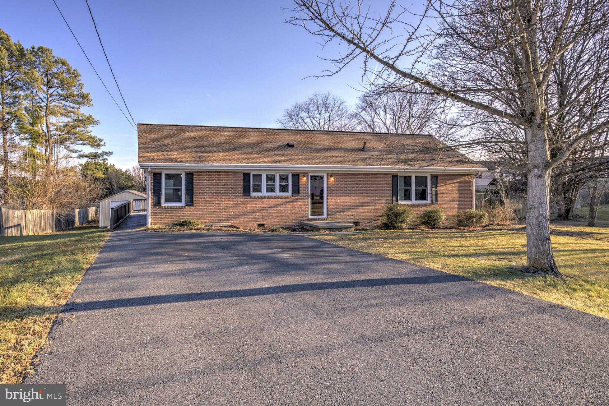 7786 Carolyn Ave, Middletown