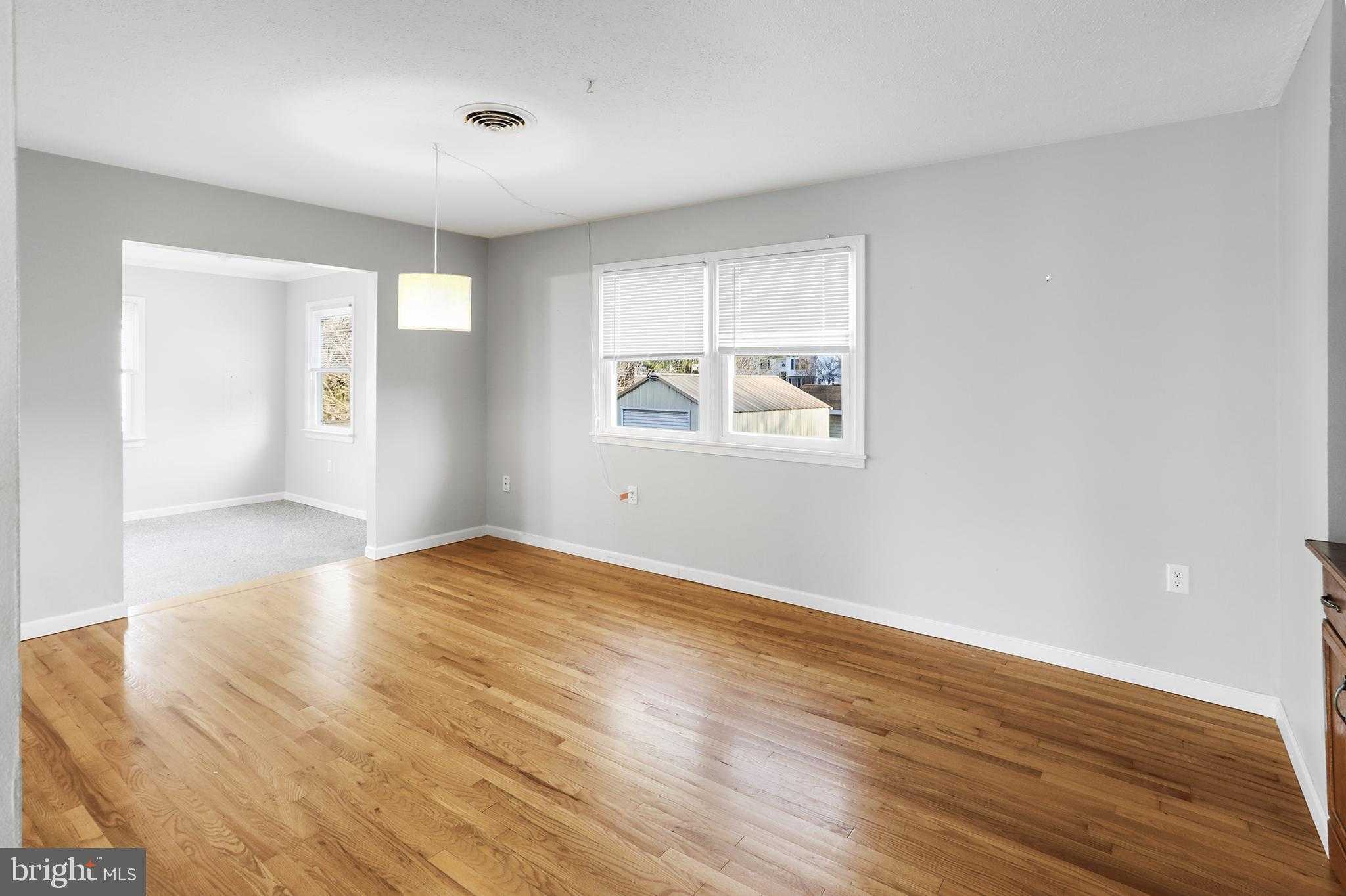 7786 Carolyn Ave photo 18