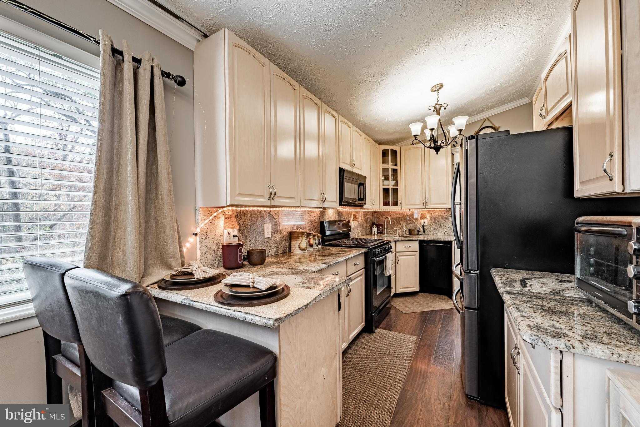 211 E Wheel Rd photo 17