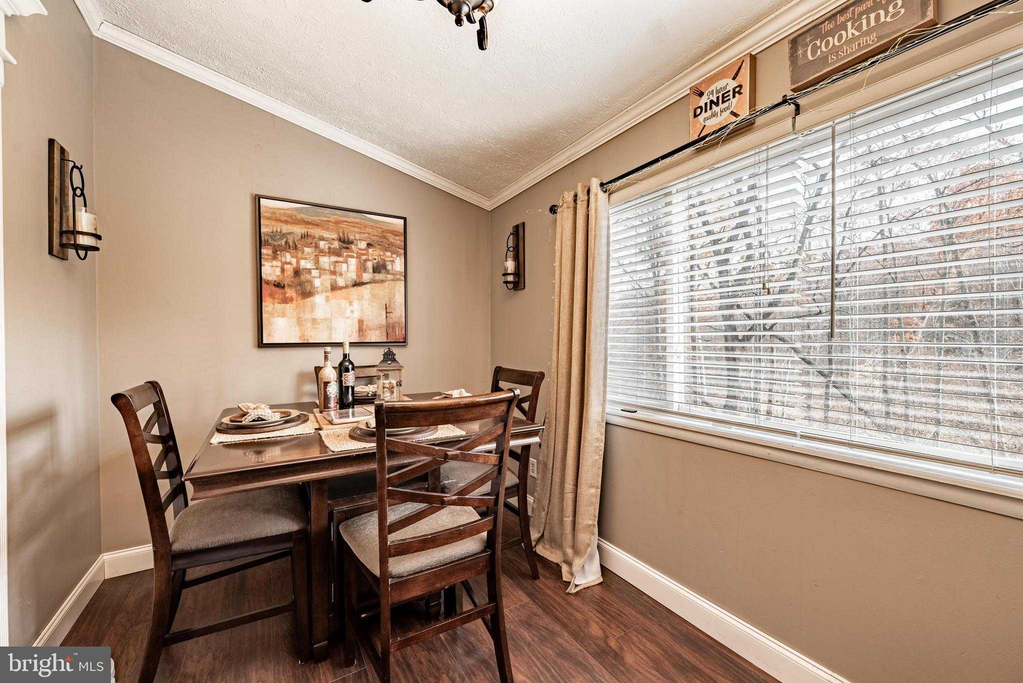 211 E Wheel Rd photo 19