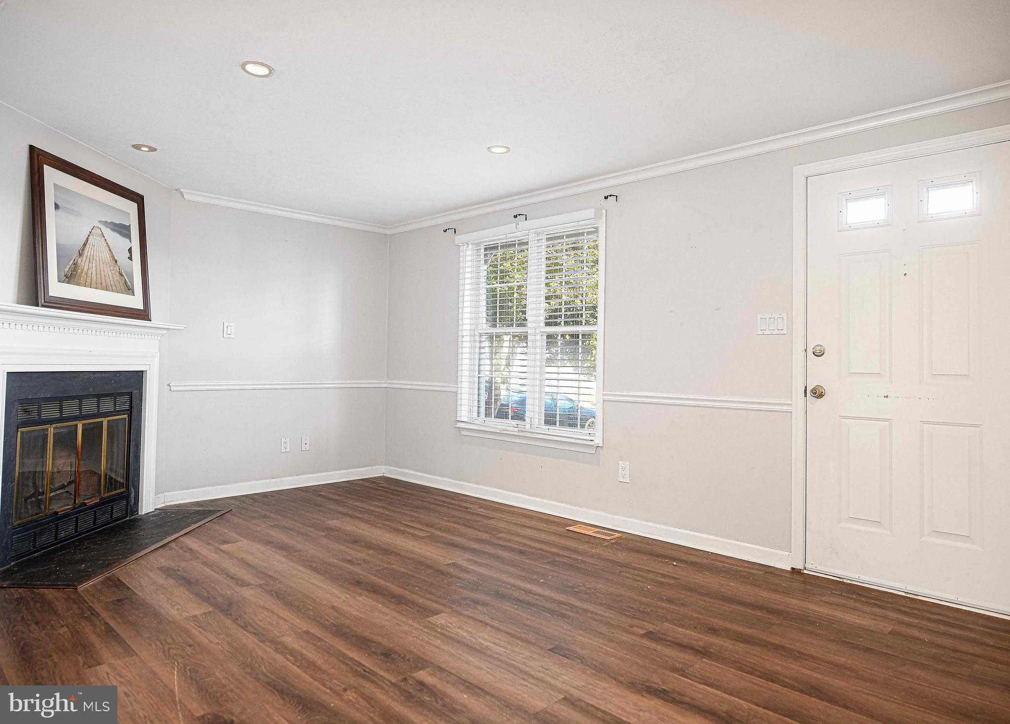 108 Laurel Valley CT photo 6