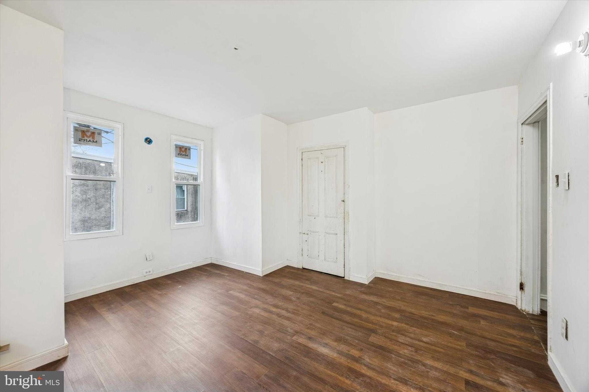 182 W Fisher Ave photo 18