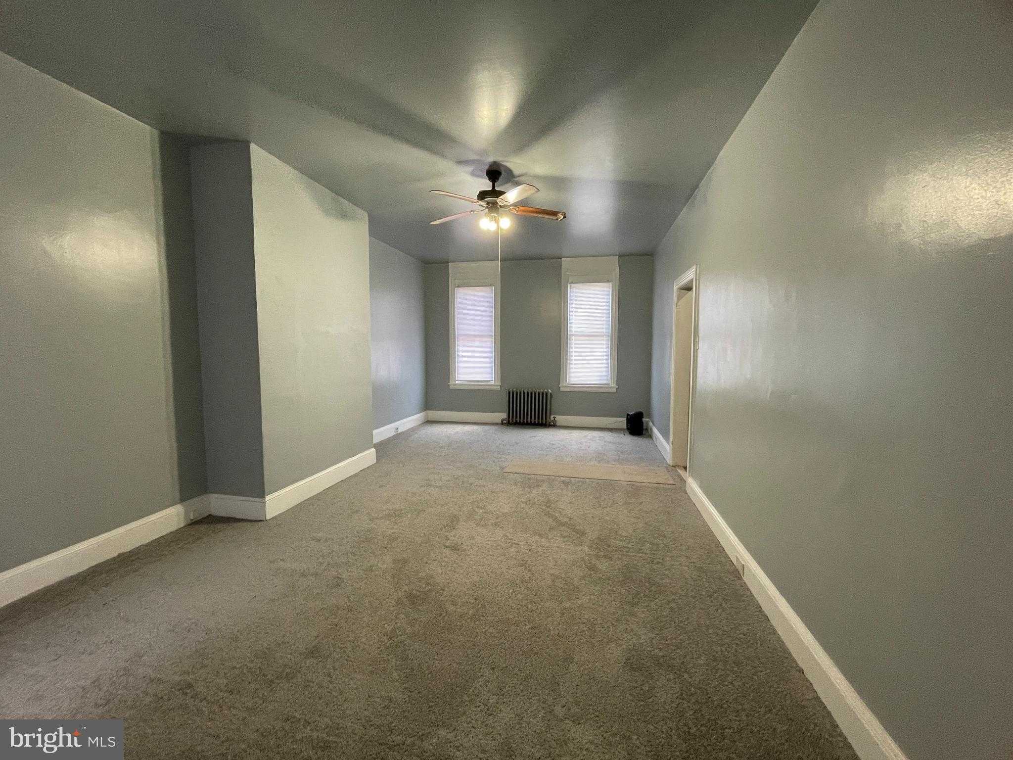 809 W Norwegian St photo 7