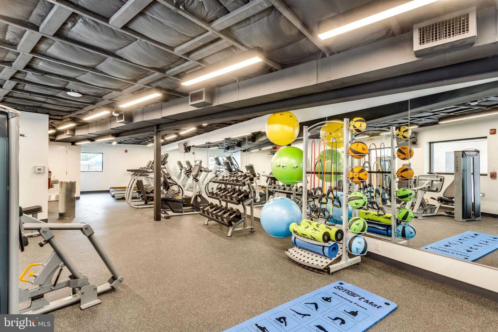 3800 Fairfax Dr Apt 1211 photo 24