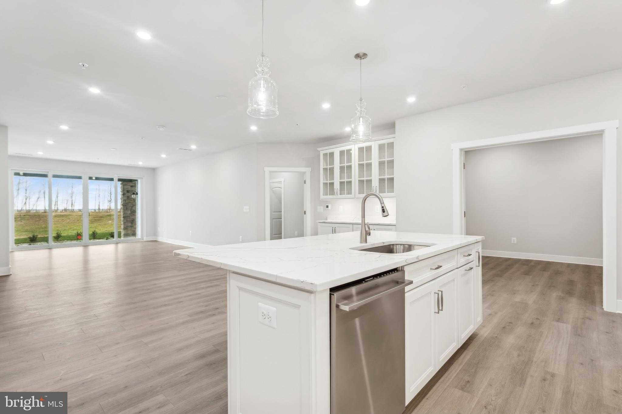 176 Flagstaff Way photo 20