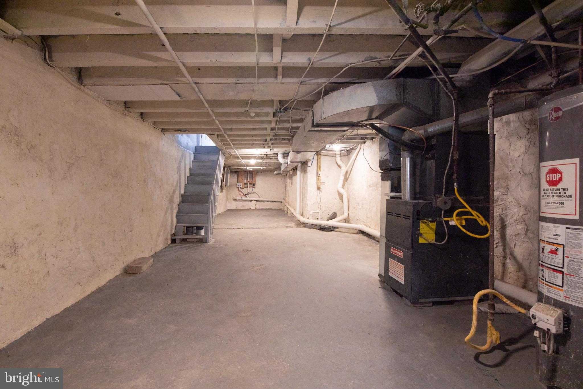 6526 Chew Ave photo 37