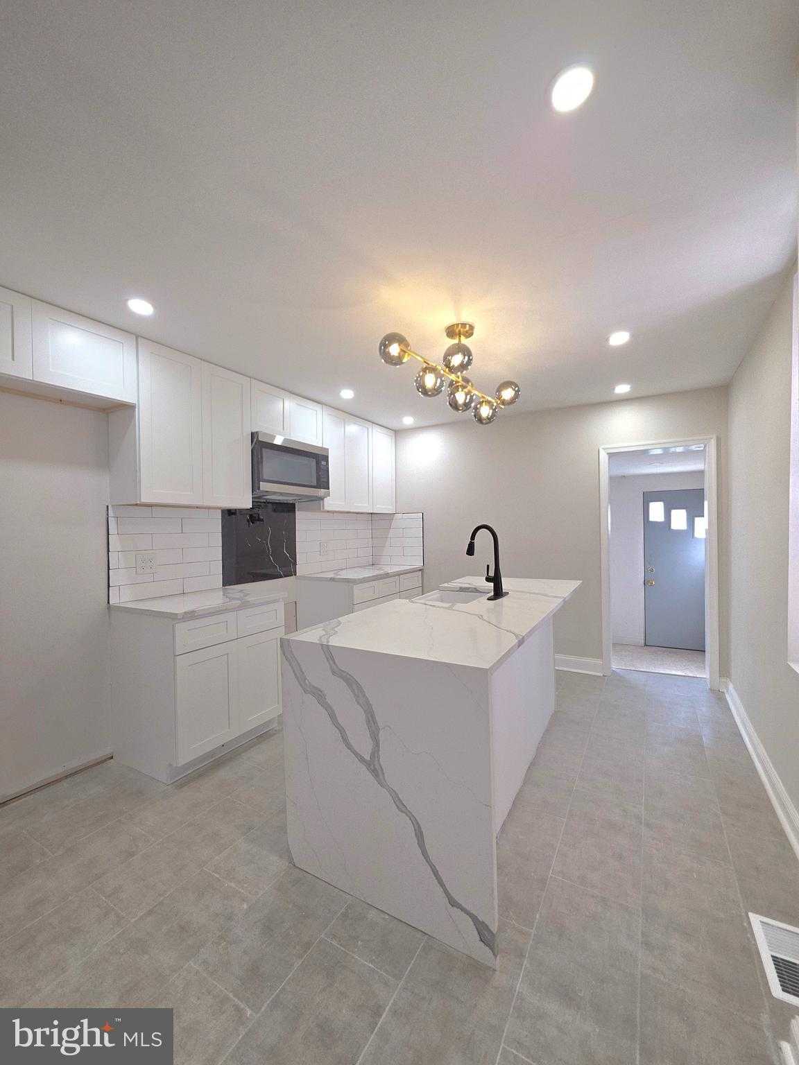 1332 S 51st St photo 6