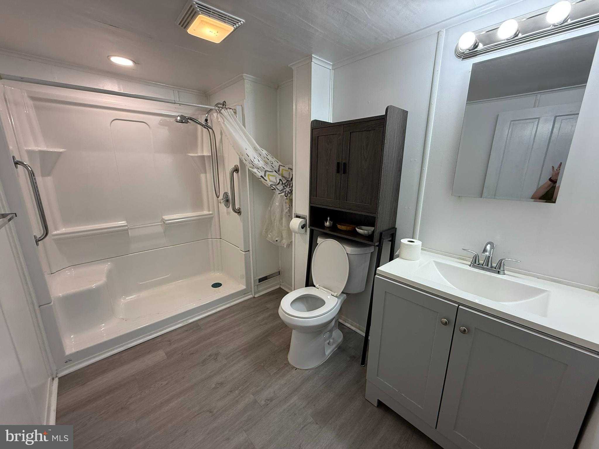 242 Trout Ln photo 13