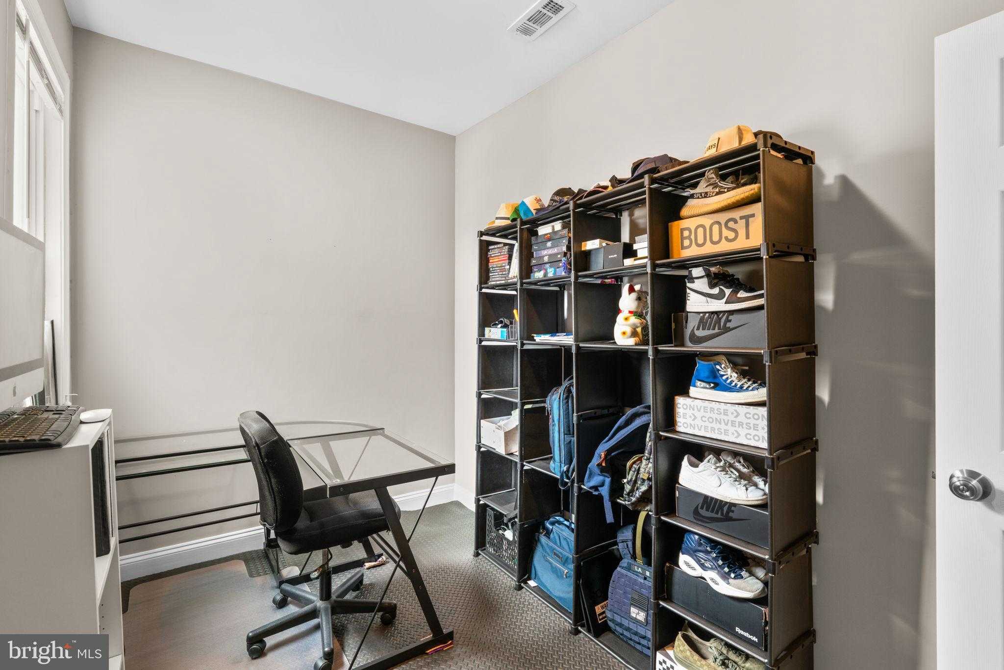 507 Savage St photo 17