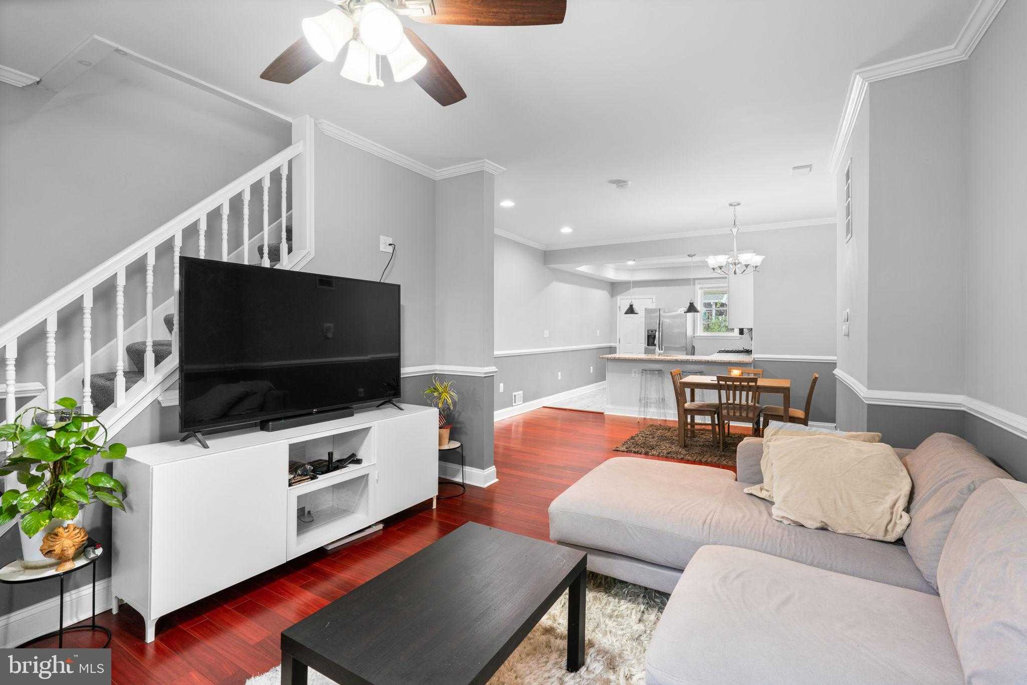 507 Savage St photo 5