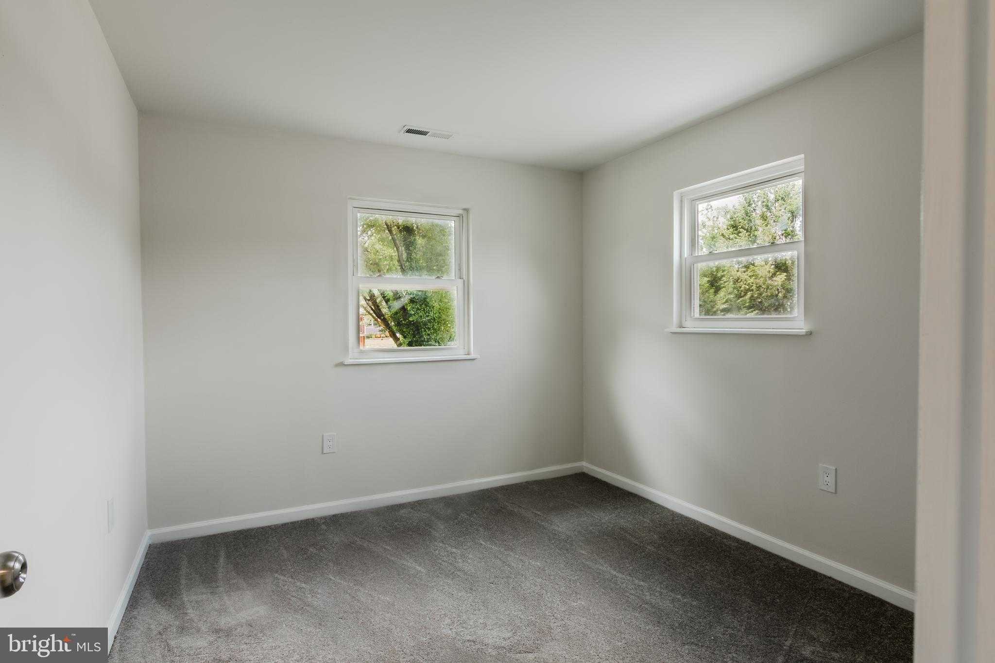 525 Old Mill Rd photo 21