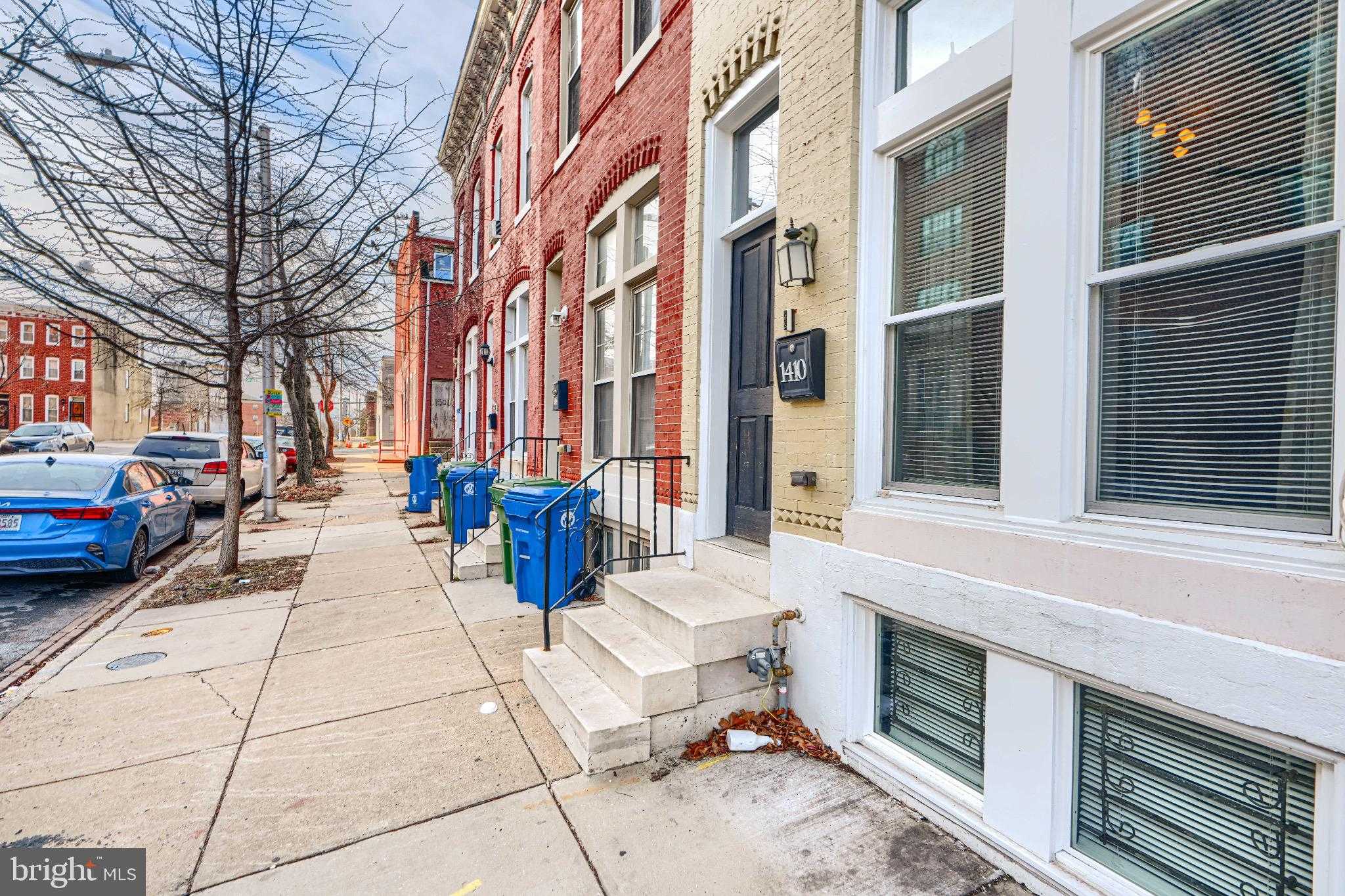 1410 E Oliver St photo 2