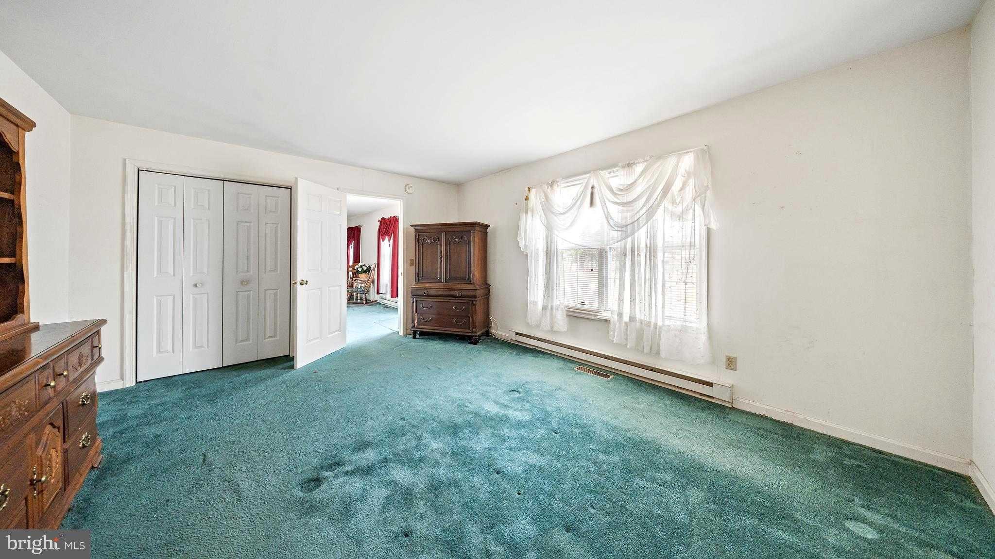 34157 Somerset Rd photo 17