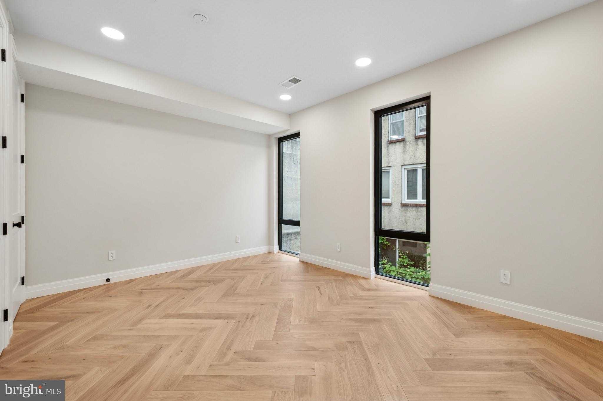 108 N Van Pelt St photo 18