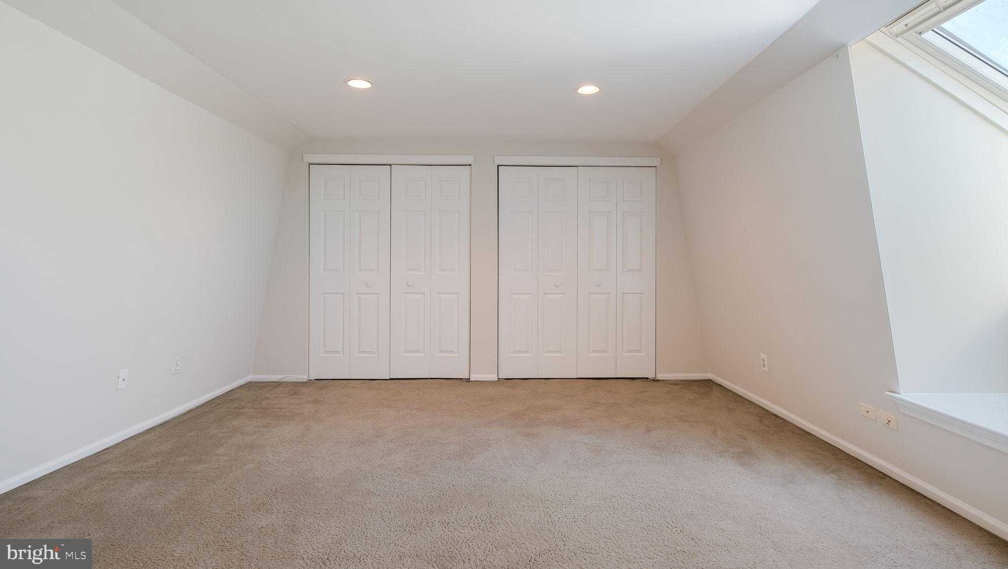 227 Yellow Springs CT photo 33