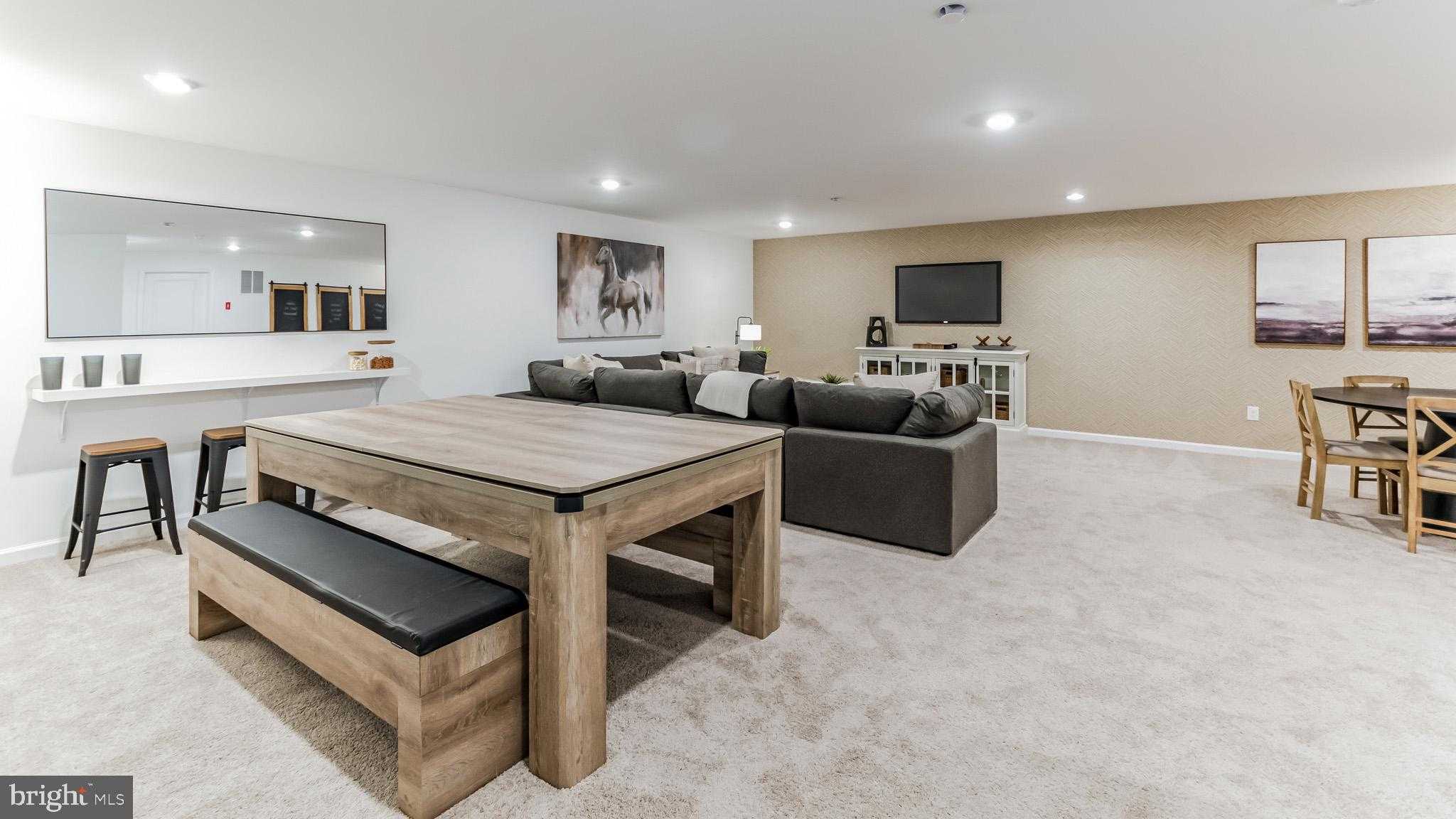 562 Trolley Ln photo 40