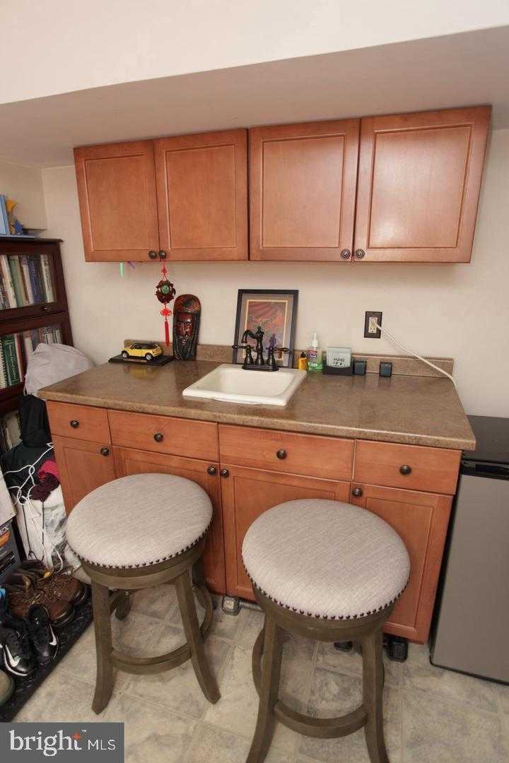 414 Rively Ave photo 24