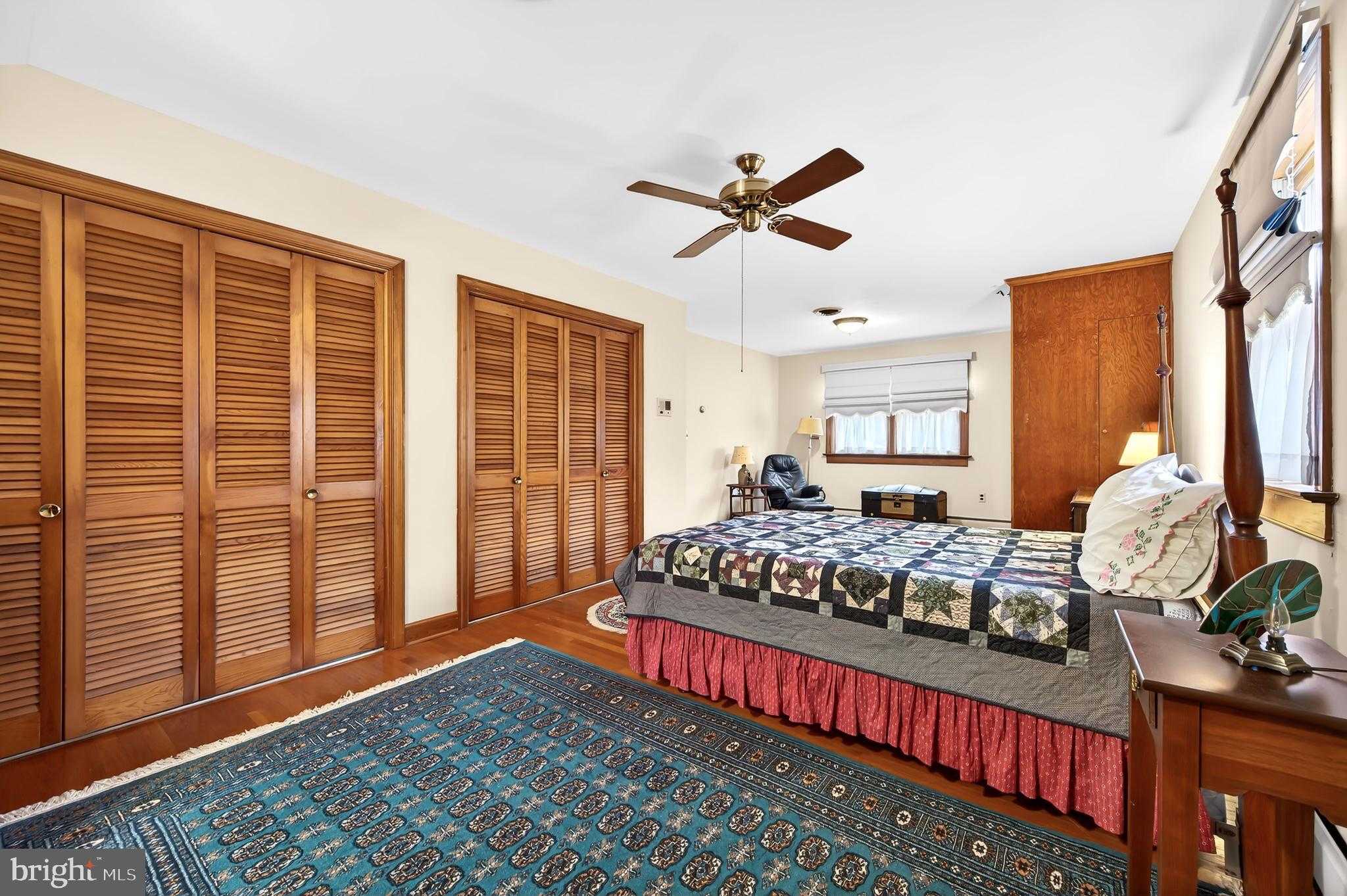 201 Greenwood Ave photo 37