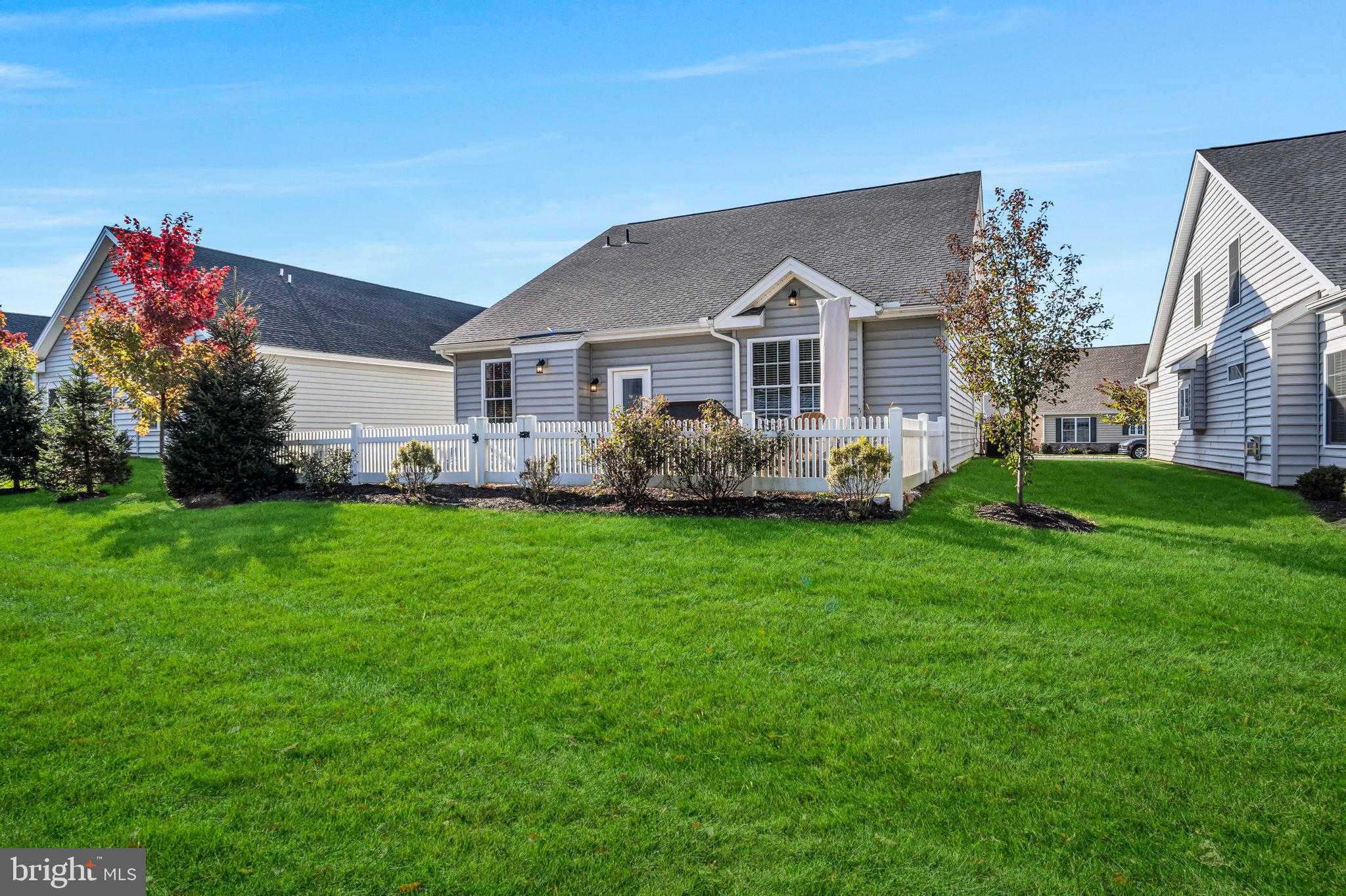 99 Federal Dr photo 34