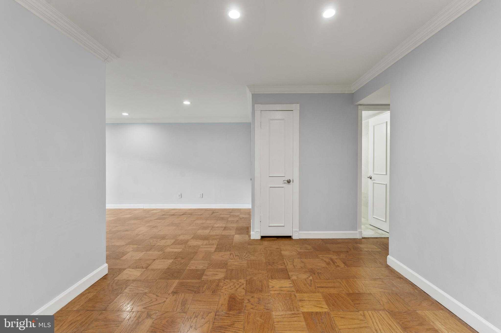 7541 Spring Lake Dr photo 19