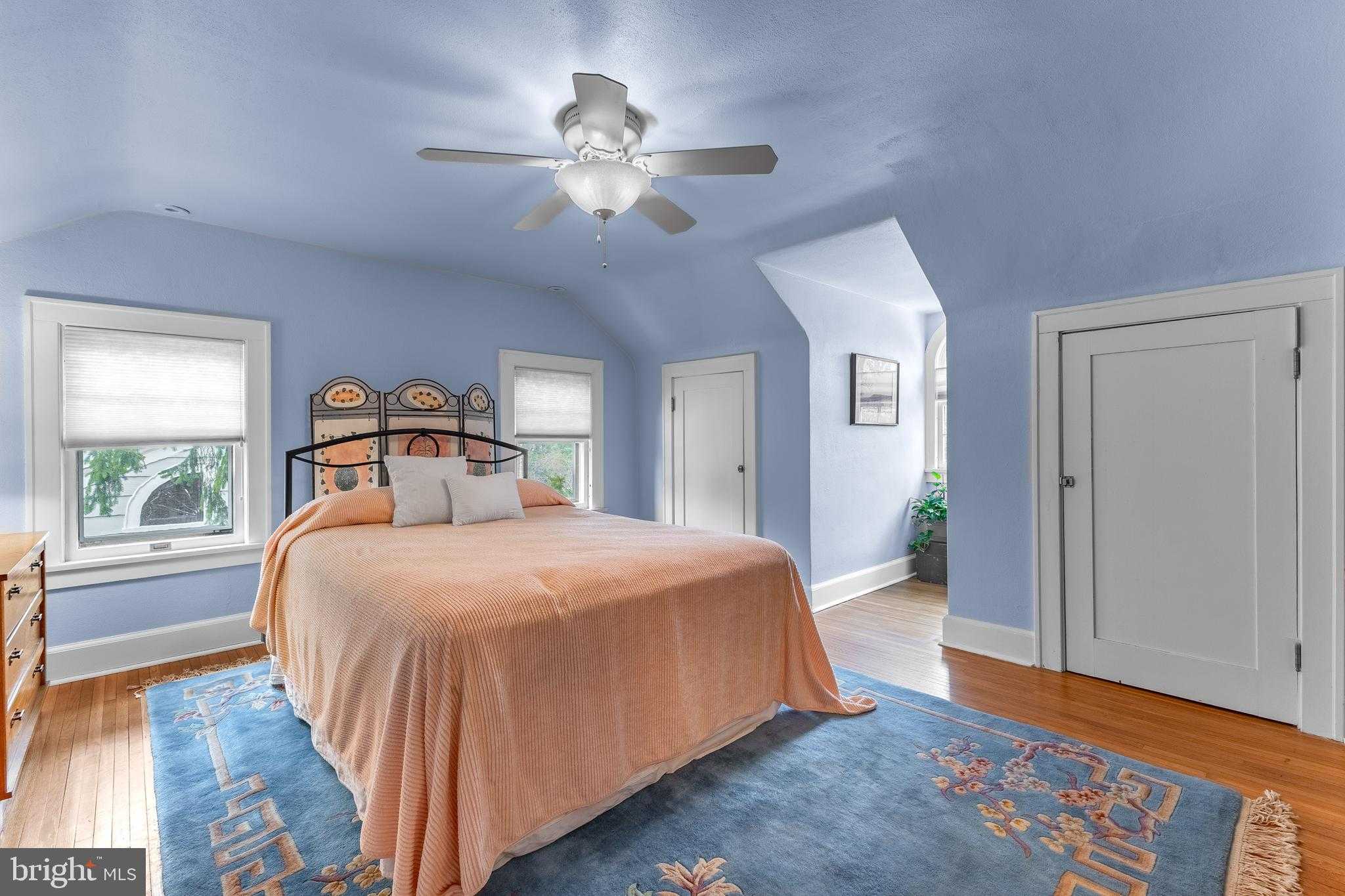 305 E Hamilton Ave photo 47