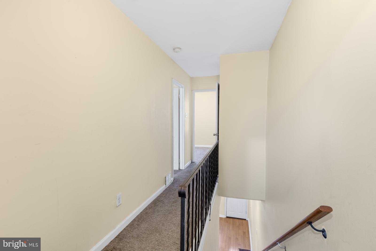 1309 S Myrtlewood St photo 7