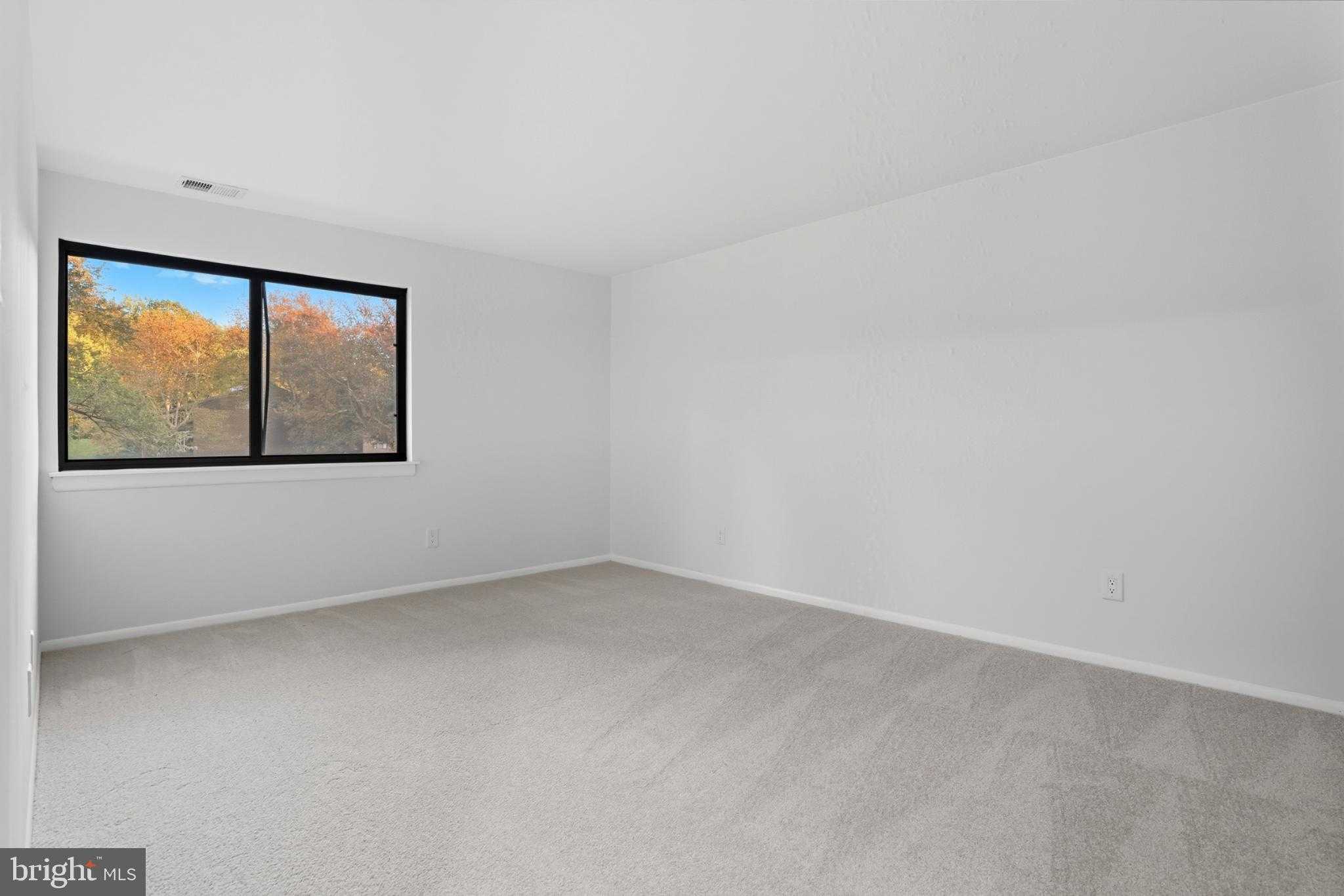 6051 Majors Ln Apt 3 photo 16