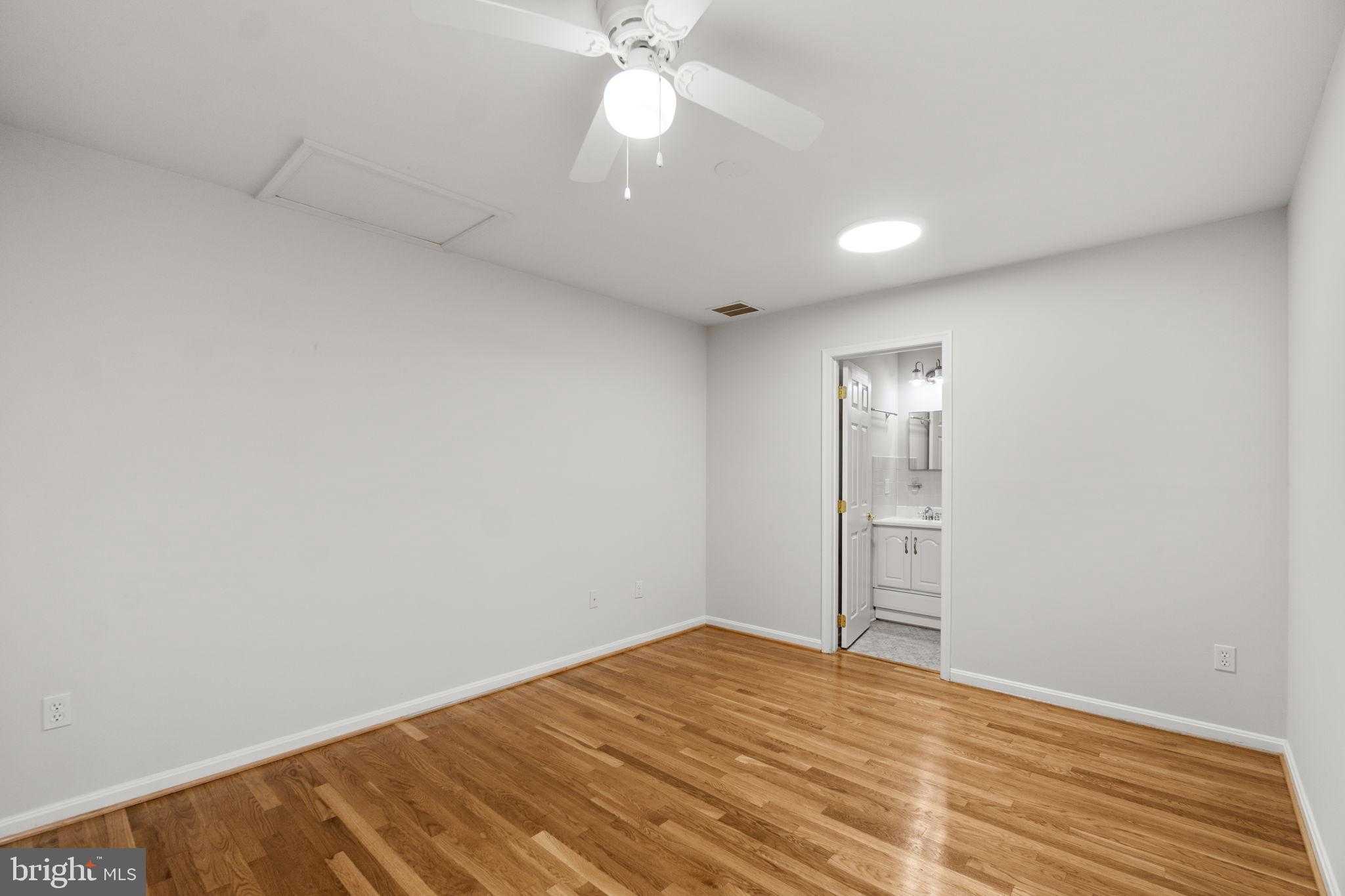 5 Blackridge CT photo 28