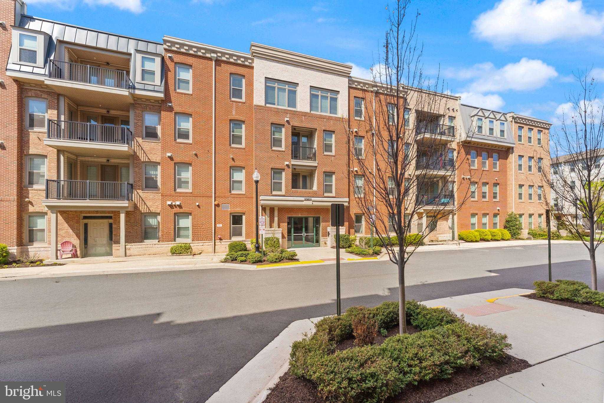 23631 Havelock Walk Ter Unit 421 photo 3