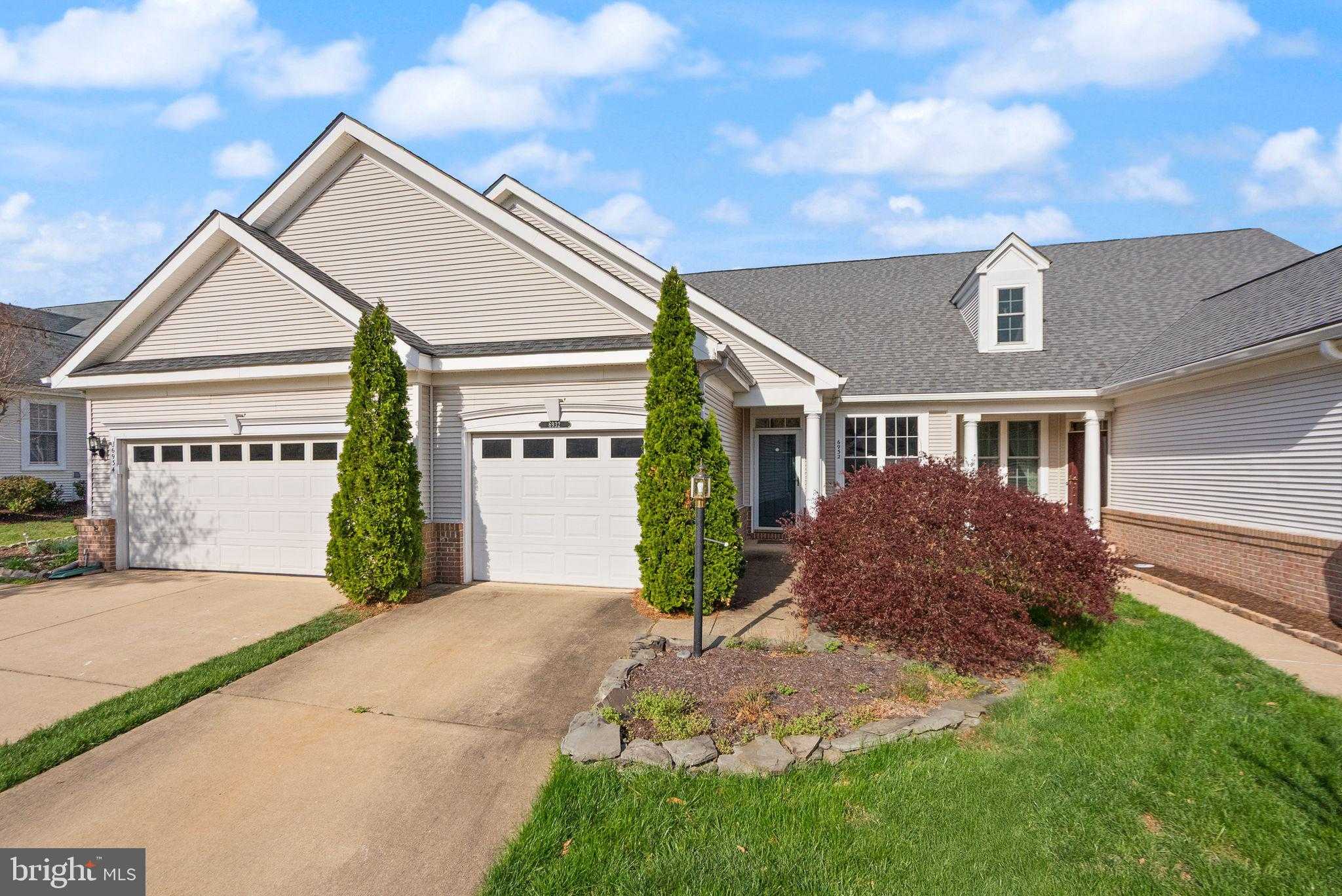 6932 Walnut Hill Dr, Gainesville