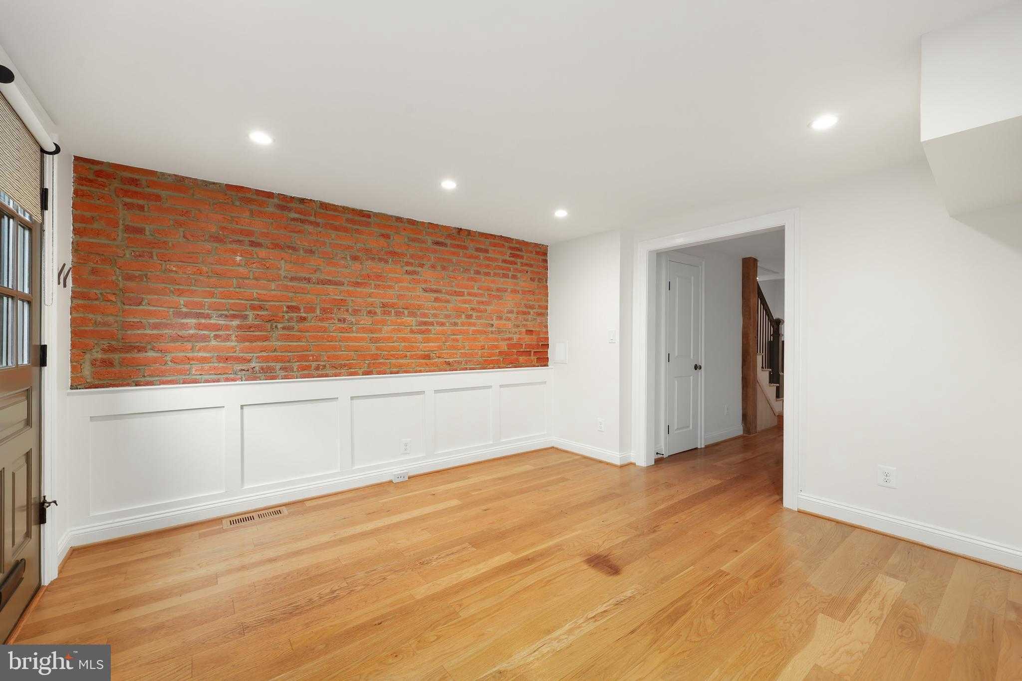 607 S Saint Asaph St photo 17