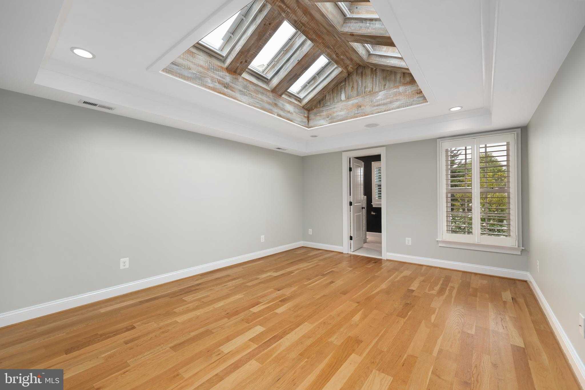 607 S Saint Asaph St photo 30