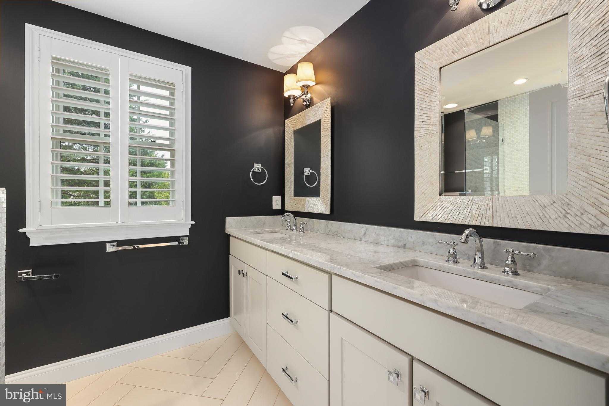 607 S Saint Asaph St photo 33