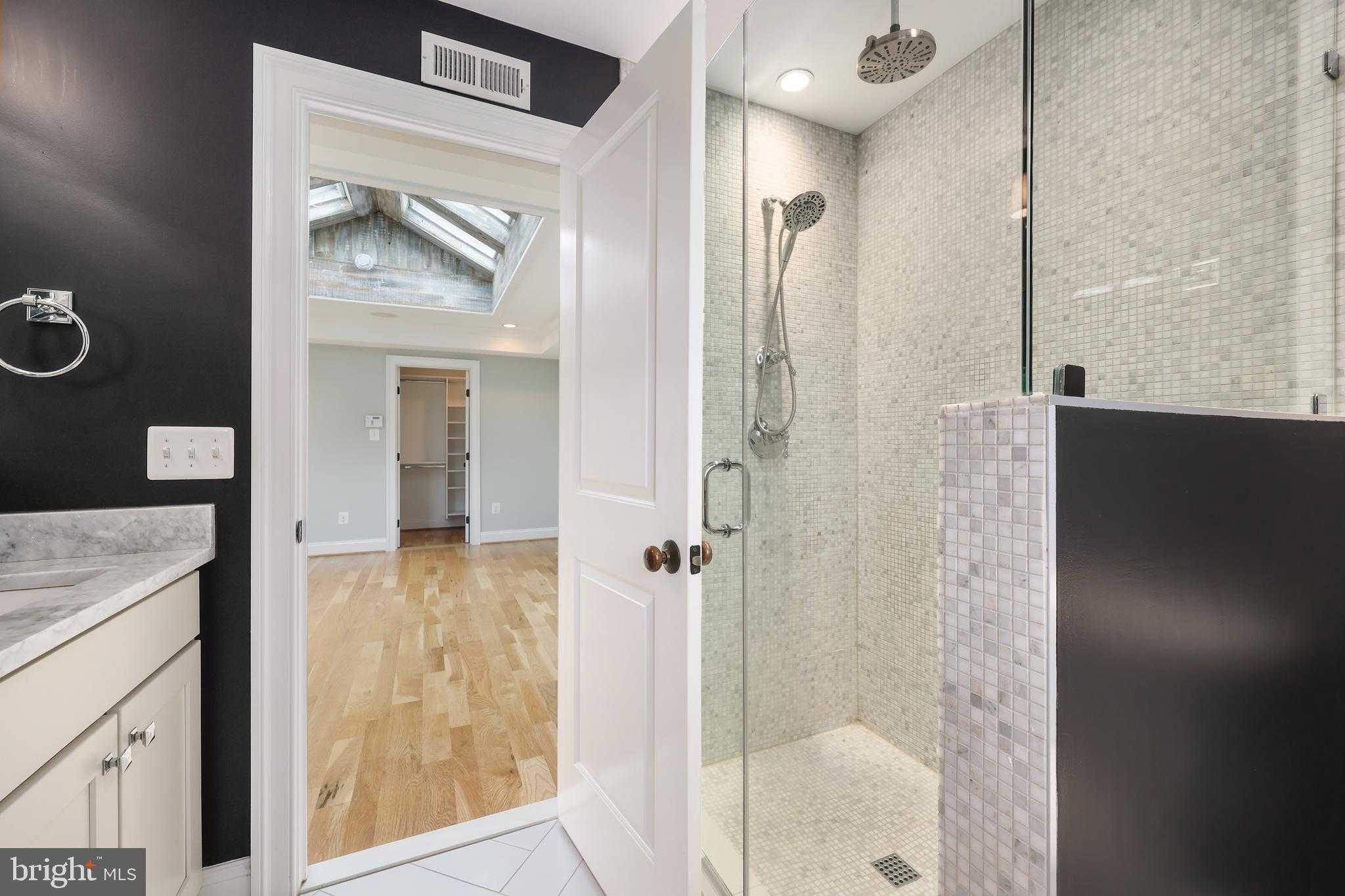 607 S Saint Asaph St photo 34