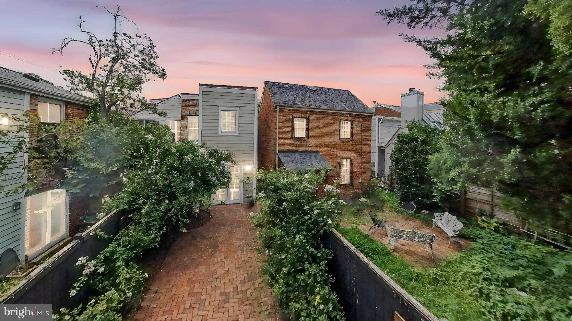 607 S Saint Asaph St photo 39