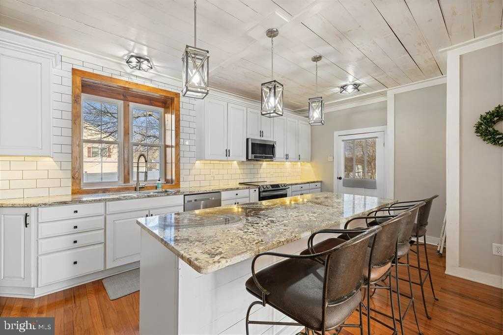 644 Early Dr photo 18