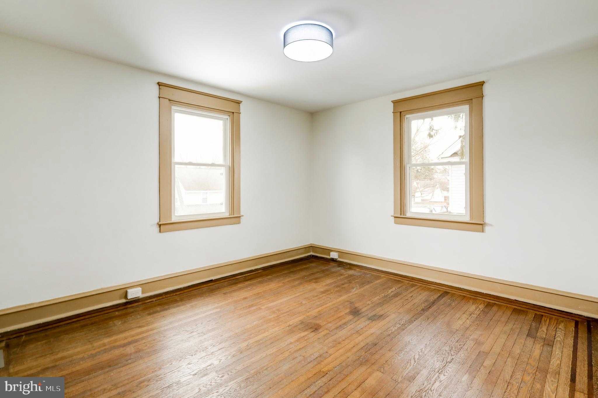 725 Turner Ave photo 34