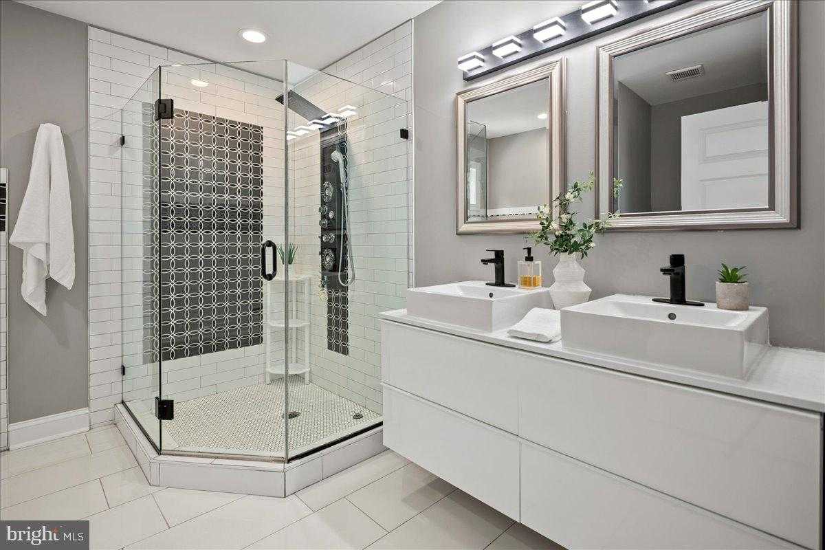 111 Sunnyside Rd photo 28