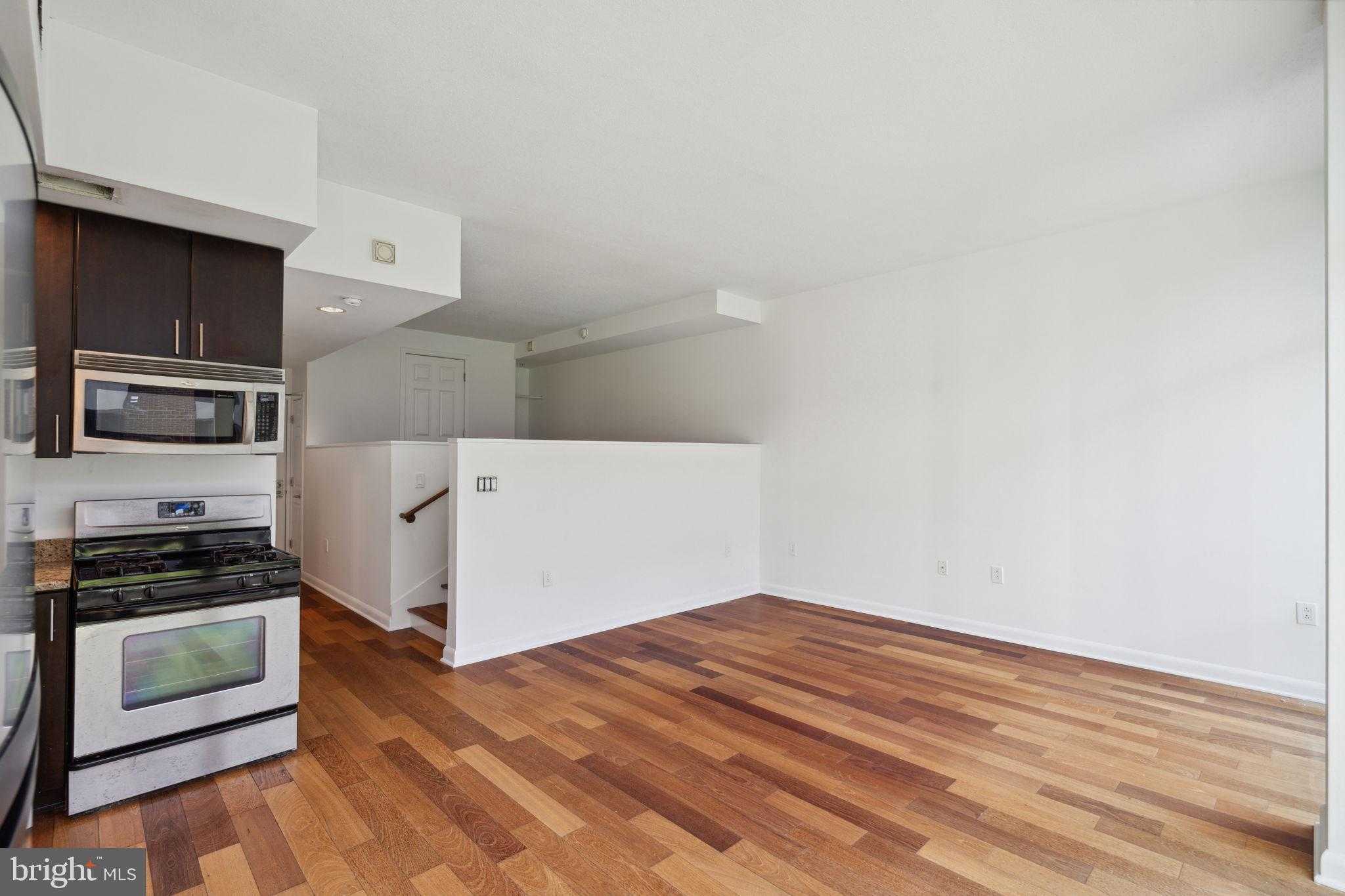 22 S Front St Apt 304 photo 5