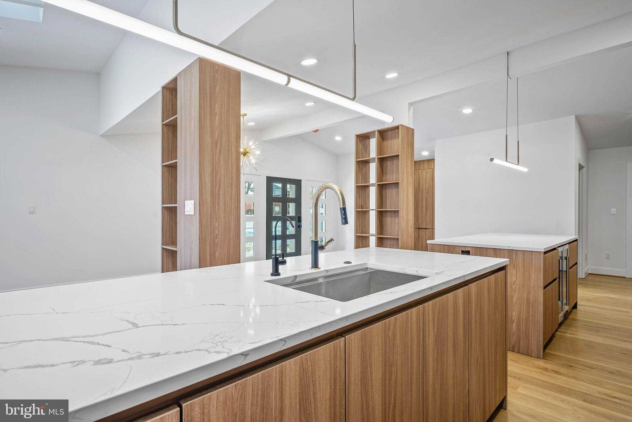 6311 Carnegie Dr photo 16