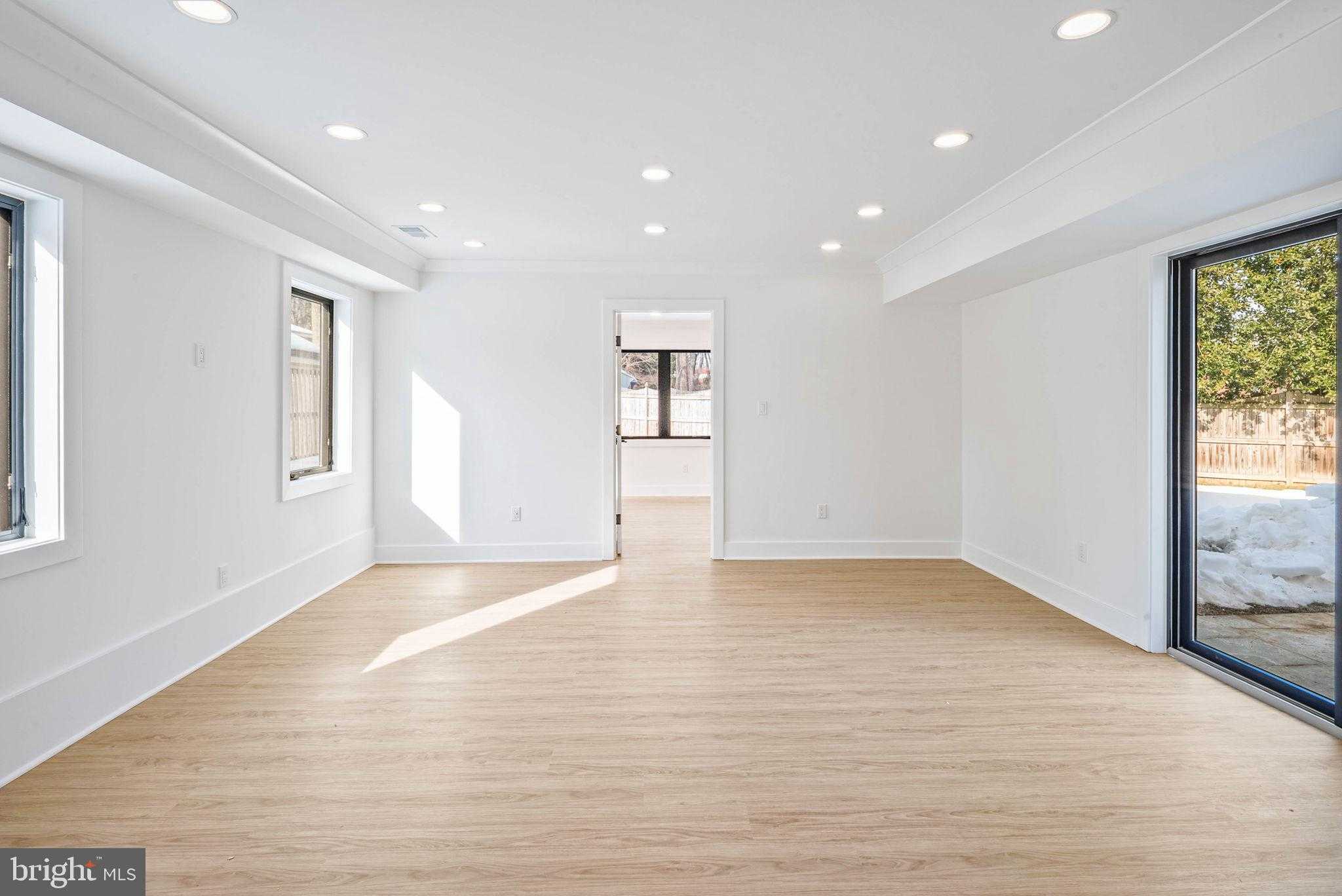 6311 Carnegie Dr photo 39