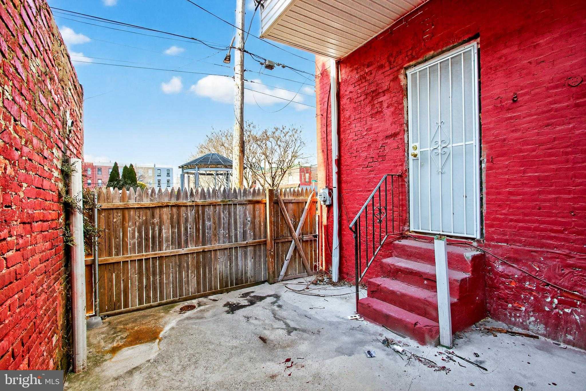 2222 W Berks St photo 25